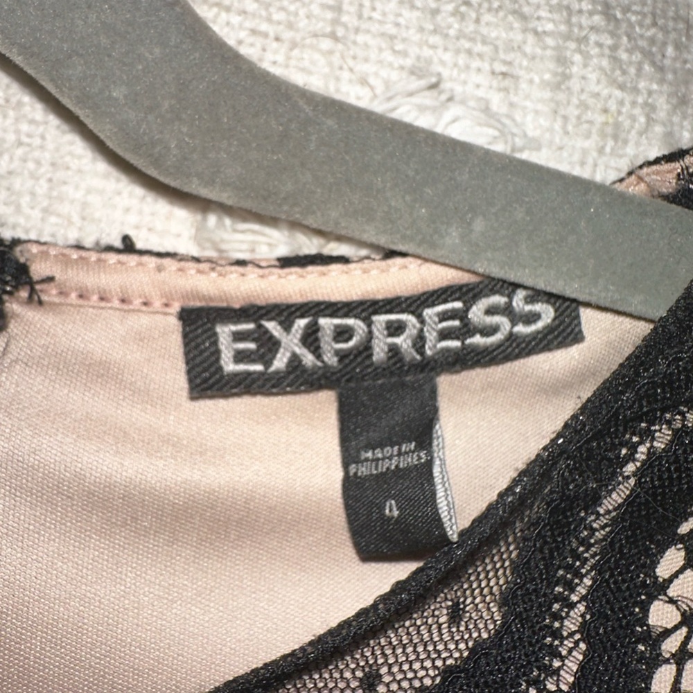 Express Dress - Picture 5 of 5